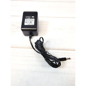 Linksys D12-1A Power Supply AC Adapter AD 12VDC 1000mA Out